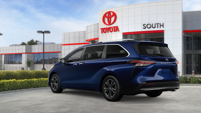 2026 Toyota Sienna Platinum 7 Passenger