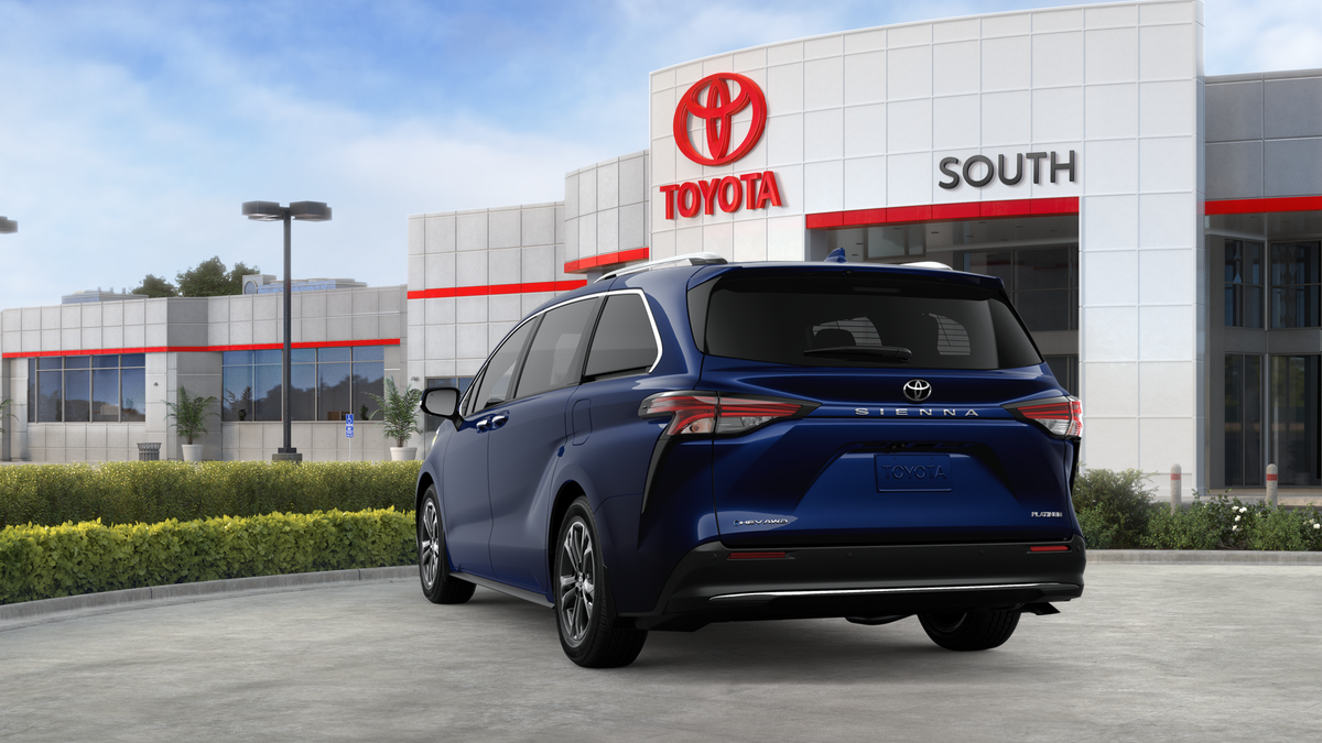 2026 Toyota Sienna Platinum 7 Passenger