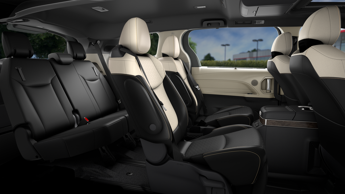 2026 Toyota Sienna Platinum 7 Passenger