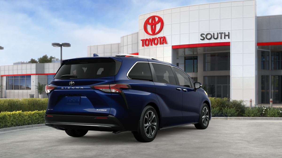 2026 Toyota Sienna Platinum 7 Passenger