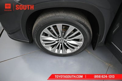 2020 Toyota Highlander Platinum