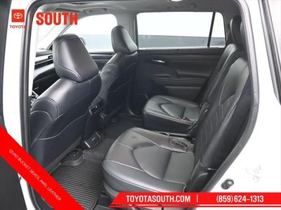 2022 Toyota Highlander XLE