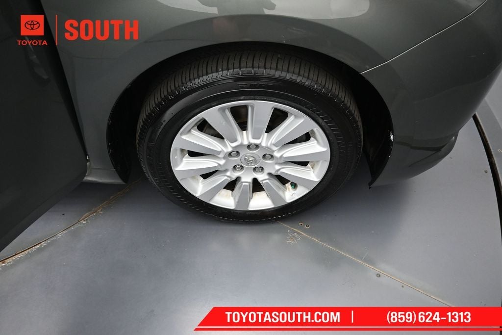 2014 Toyota Sienna LE 7 Passenger