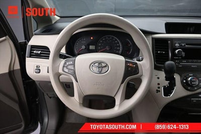 2014 Toyota Sienna LE 7 Passenger