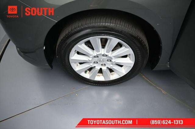 2014 Toyota Sienna LE 7 Passenger