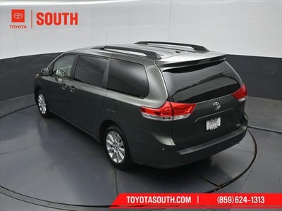 2014 Toyota Sienna LE 7 Passenger