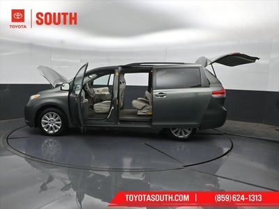 2014 Toyota Sienna LE 7 Passenger