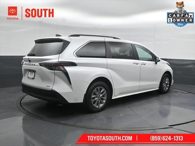 2025 Toyota Sienna XLE 7 Passenger