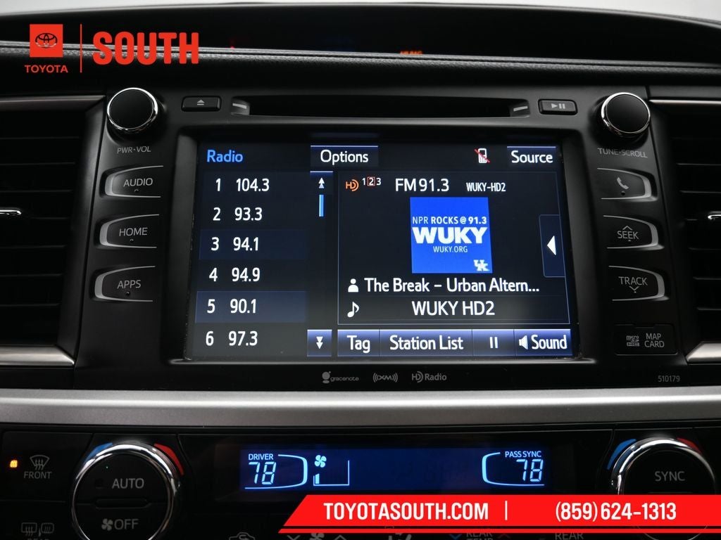 2017 Toyota Highlander SE