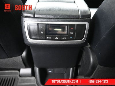 2017 Toyota Highlander SE