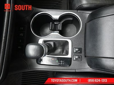 2017 Toyota Highlander SE