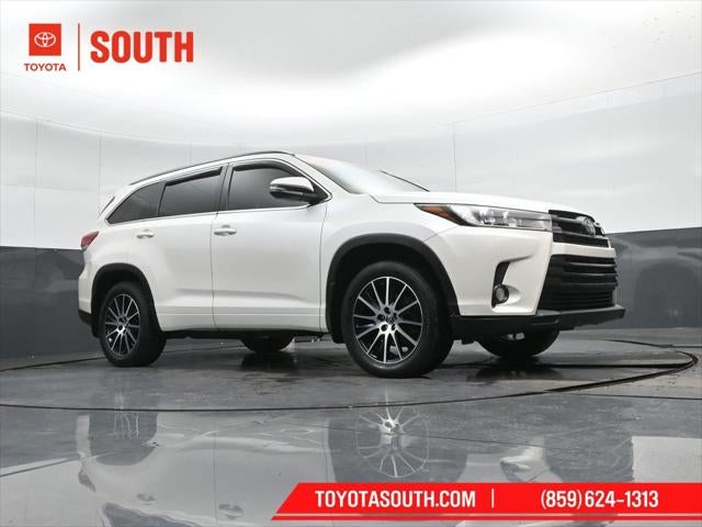 2017 Toyota Highlander SE