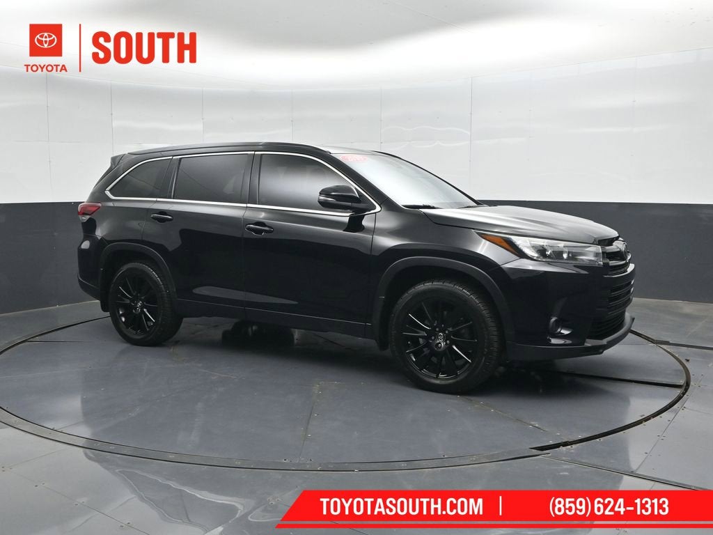 2019 Toyota Highlander SE