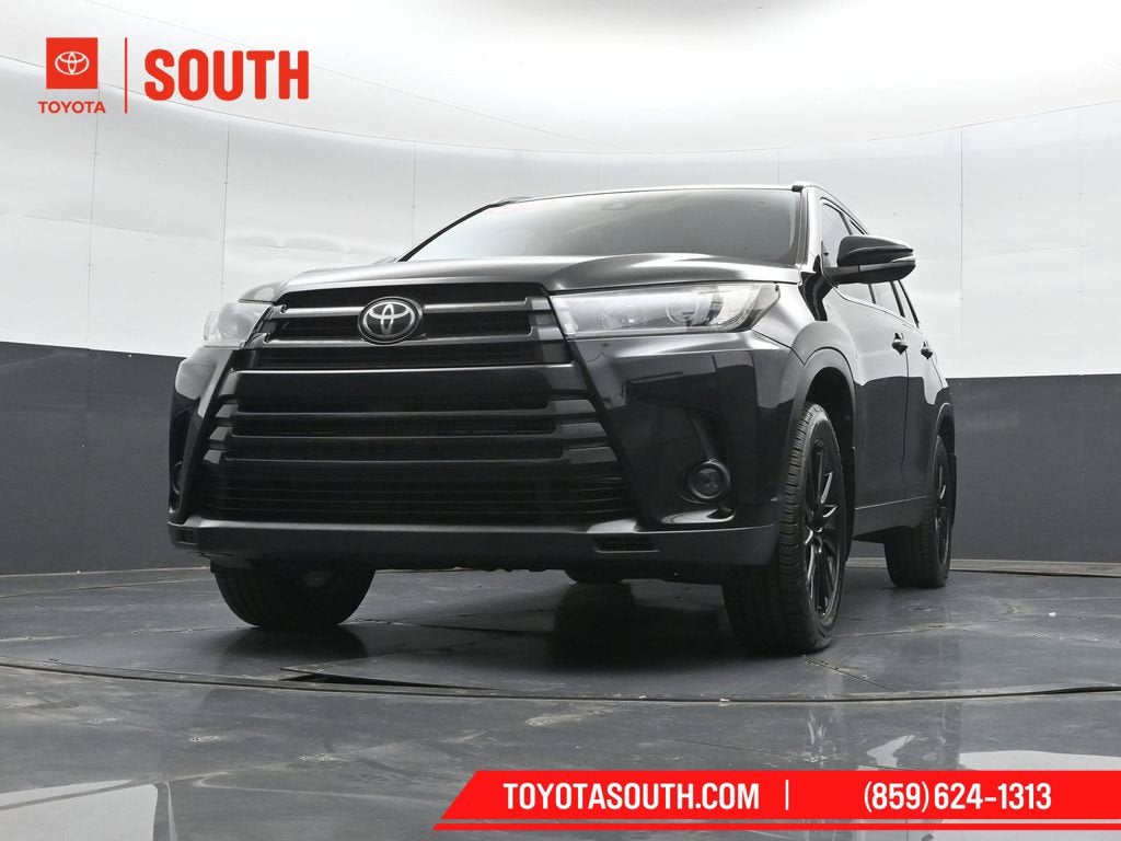 2019 Toyota Highlander SE