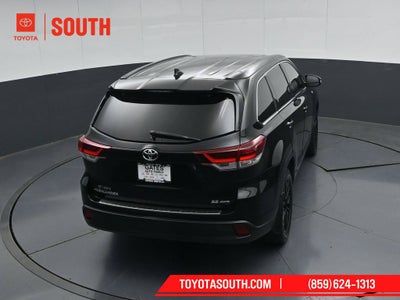 2019 Toyota Highlander SE