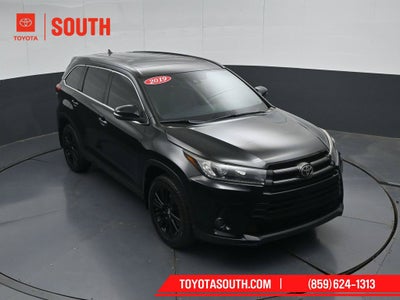 2019 Toyota Highlander SE