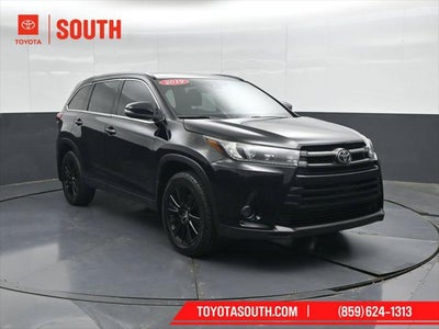 2019 Toyota Highlander SE