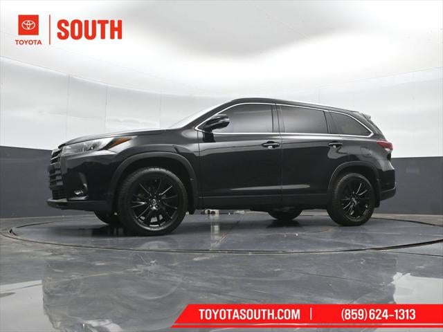 2019 Toyota Highlander SE