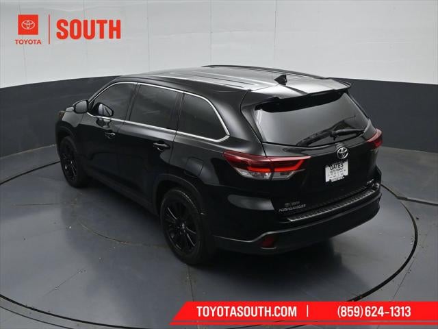 2019 Toyota Highlander SE