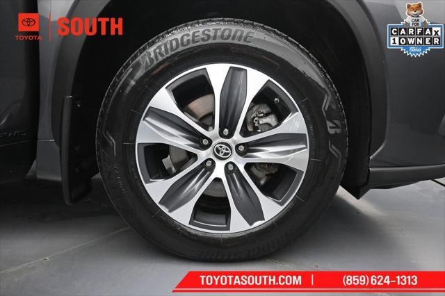 2024 Toyota Highlander Hybrid XLE