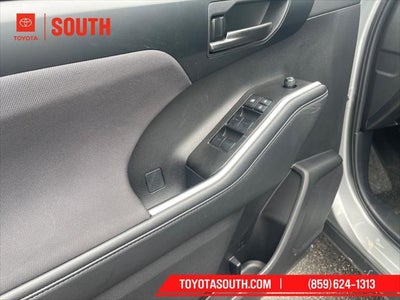 2025 Toyota Highlander LE