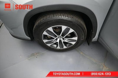 2024 Toyota Highlander XLE