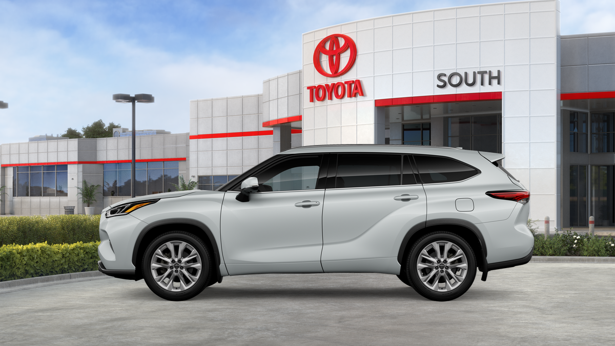 2026 Toyota Highlander Base