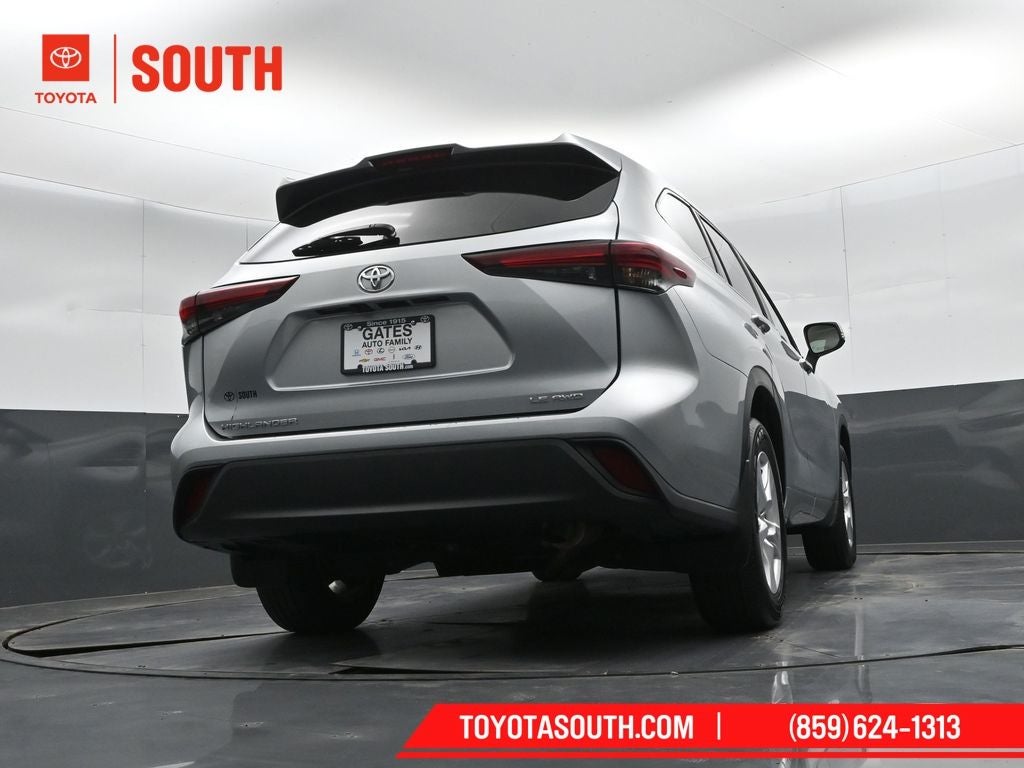 2024 Toyota Highlander LE