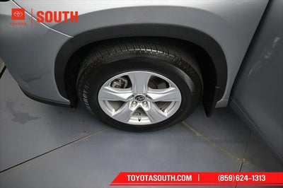2024 Toyota Highlander LE