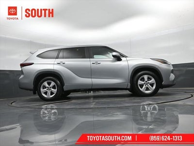 2024 Toyota Highlander LE