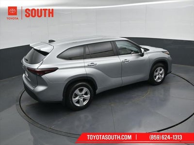 2024 Toyota Highlander LE