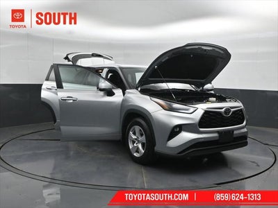2024 Toyota Highlander LE