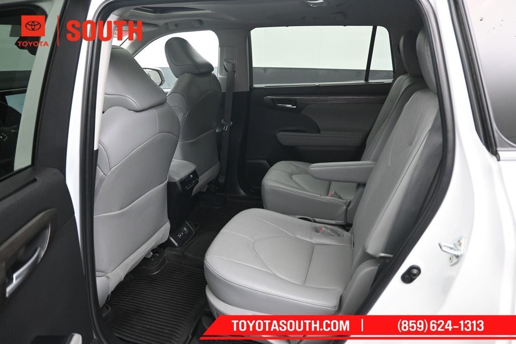 2023 Toyota Highlander Hybrid Limited