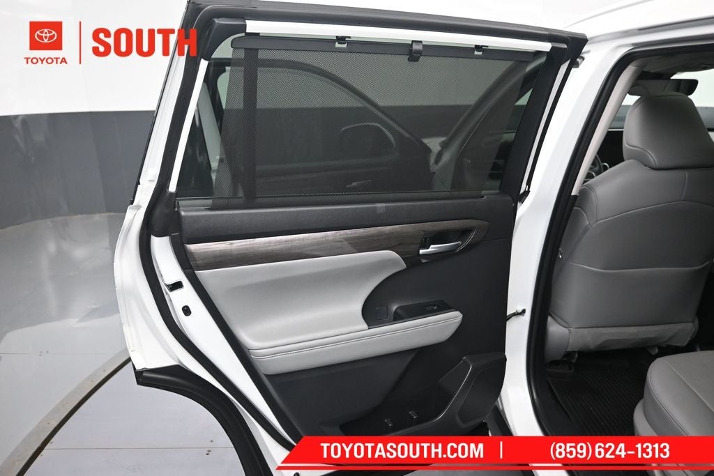 2023 Toyota Highlander Hybrid Limited