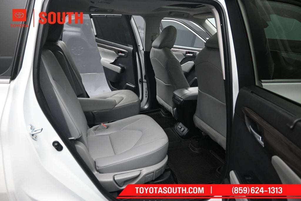 2023 Toyota Highlander Hybrid Limited