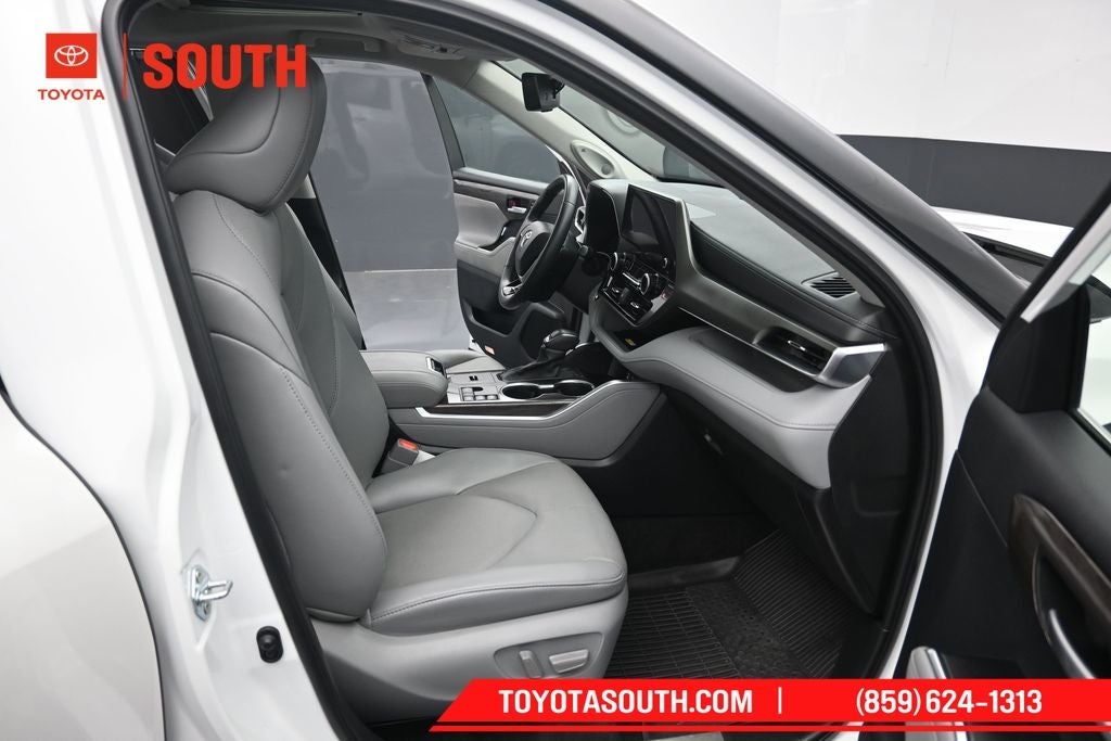 2023 Toyota Highlander Hybrid Limited