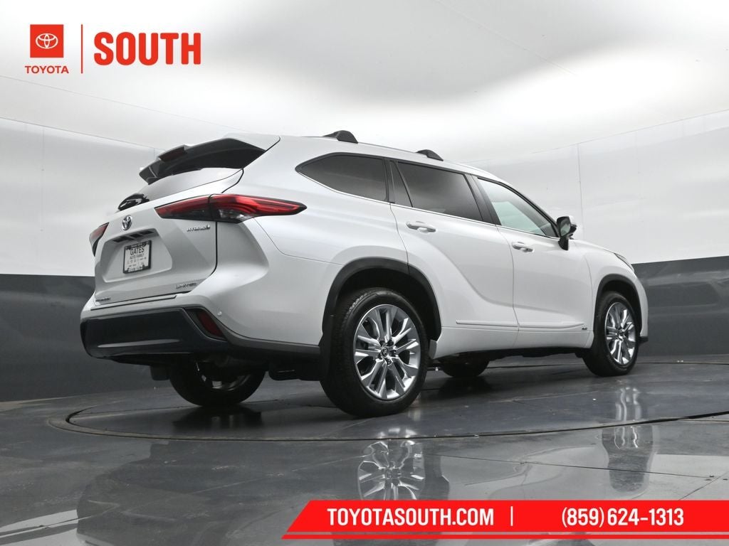 2023 Toyota Highlander Hybrid Limited