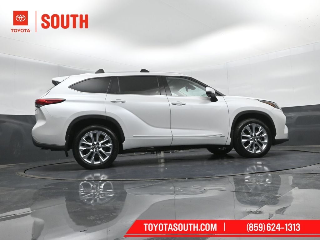 2023 Toyota Highlander Hybrid Limited