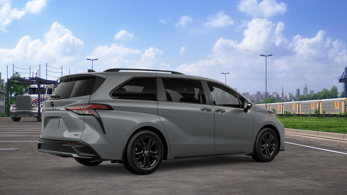2026 Toyota Sienna XSE 7 Passenger