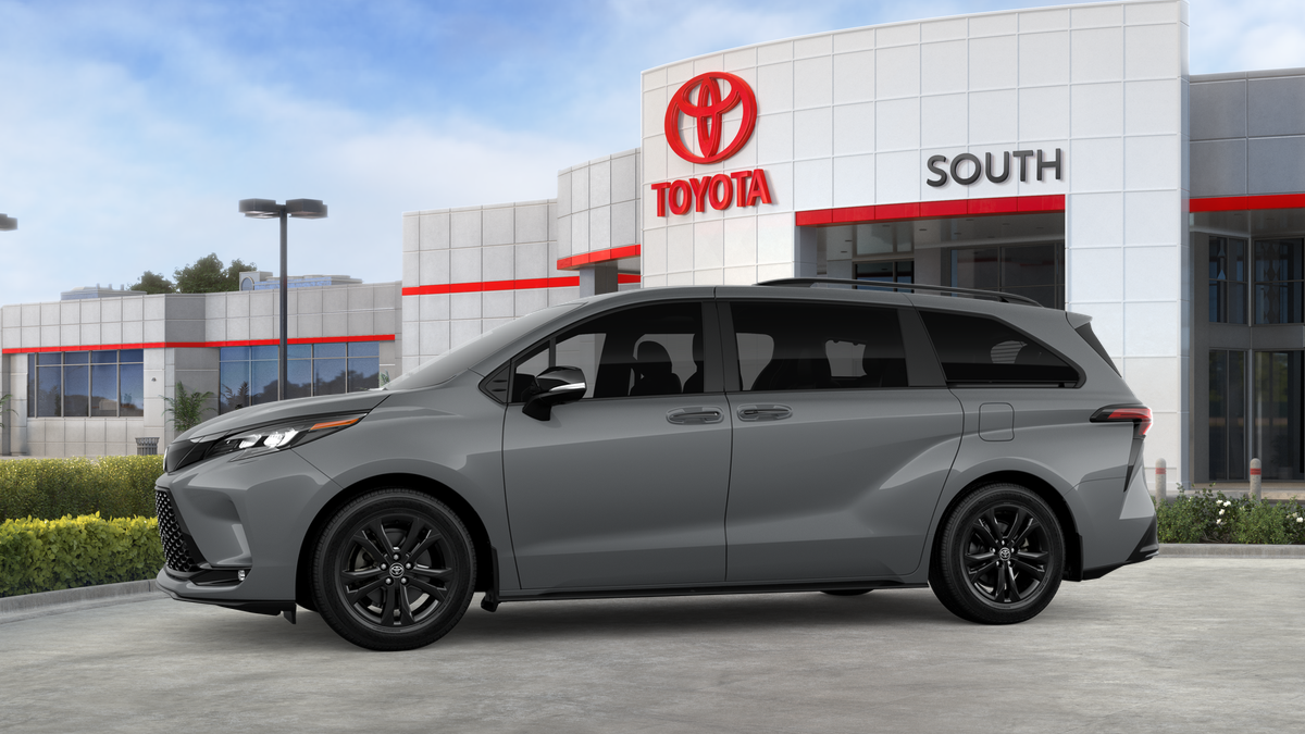 2026 Toyota Sienna XSE 7 Passenger