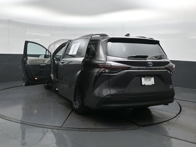 2023 Toyota Sienna XLE 7 Passenger