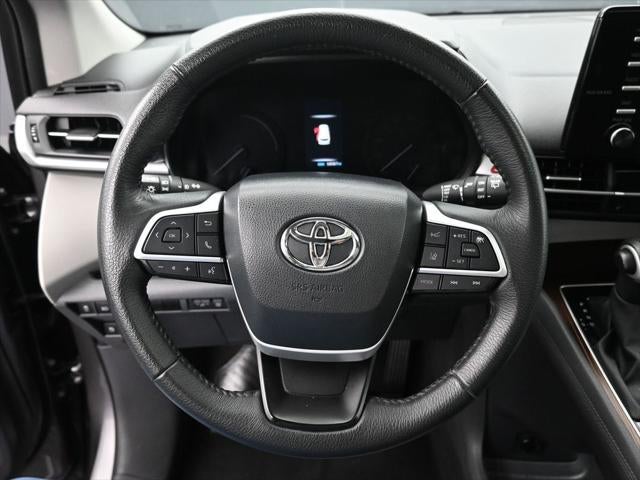 2023 Toyota Sienna XLE 7 Passenger