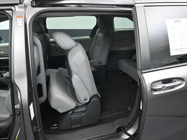 2023 Toyota Sienna XLE 7 Passenger