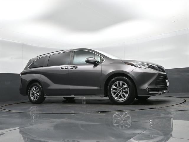 2023 Toyota Sienna XLE 7 Passenger