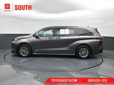 2021 Toyota Sienna XLE 7 Passenger