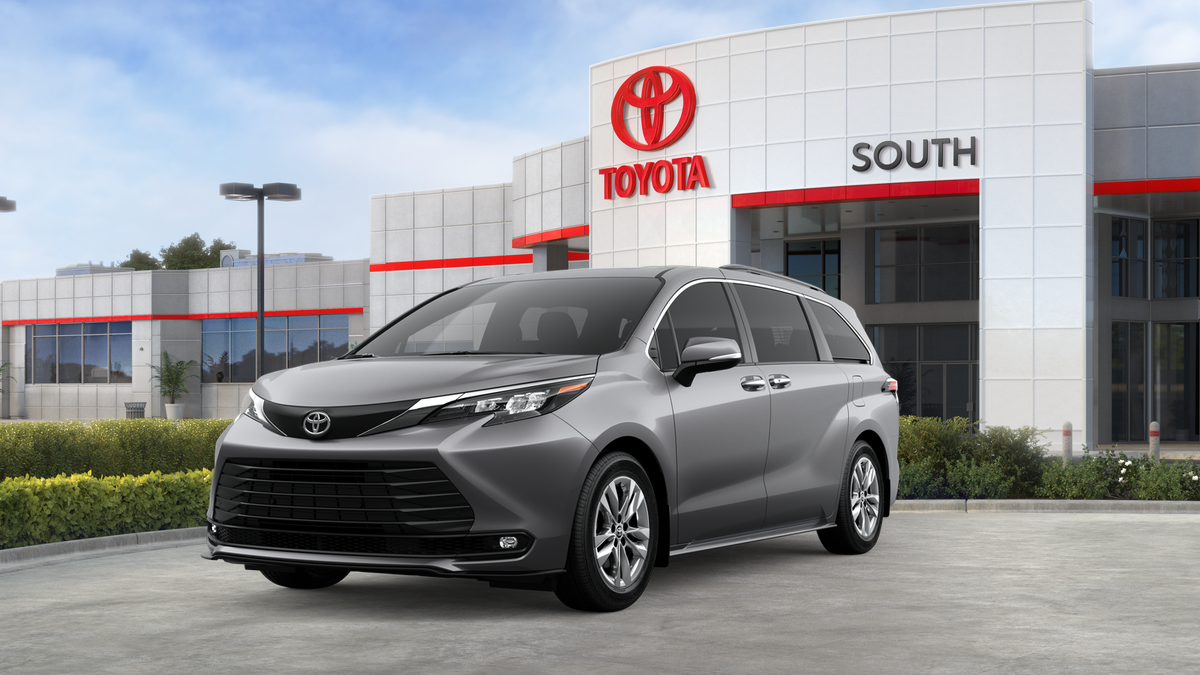 2026 Toyota Sienna XLE 7 Passenger