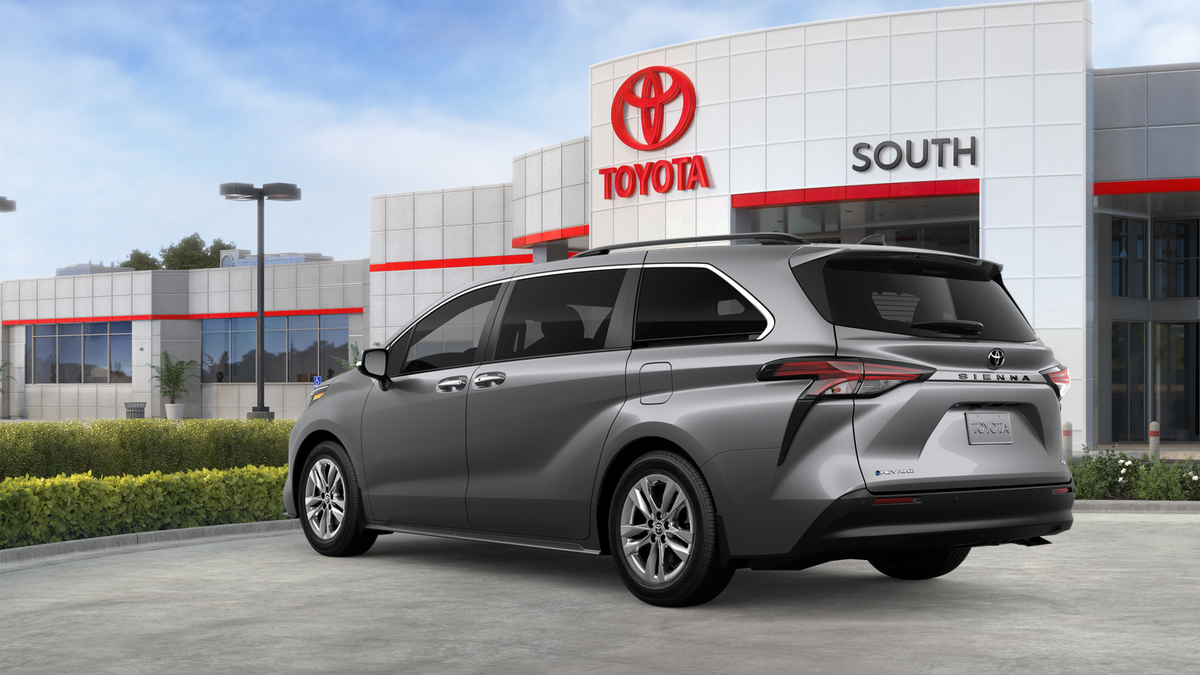 2026 Toyota Sienna XLE 7 Passenger