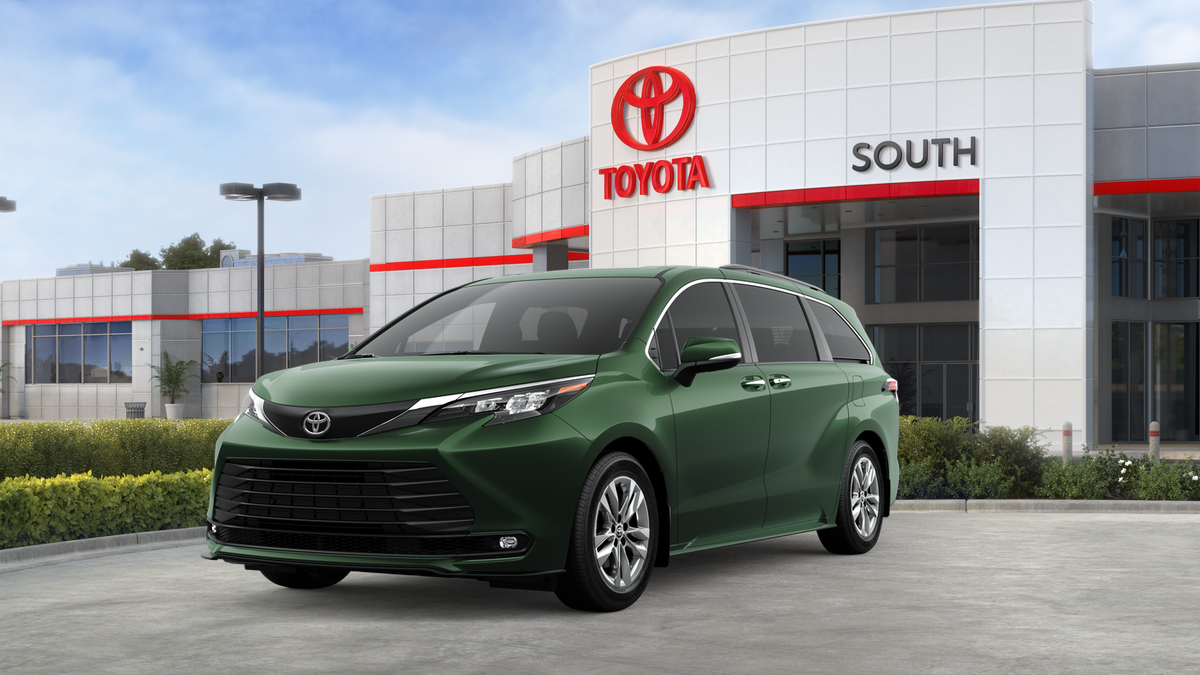 2026 Toyota Sienna XLE 7 Passenger