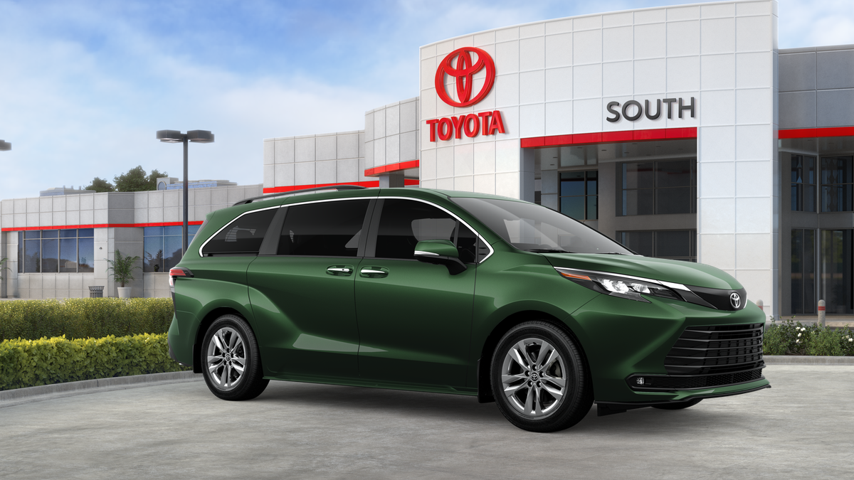 2026 Toyota Sienna XLE 7 Passenger