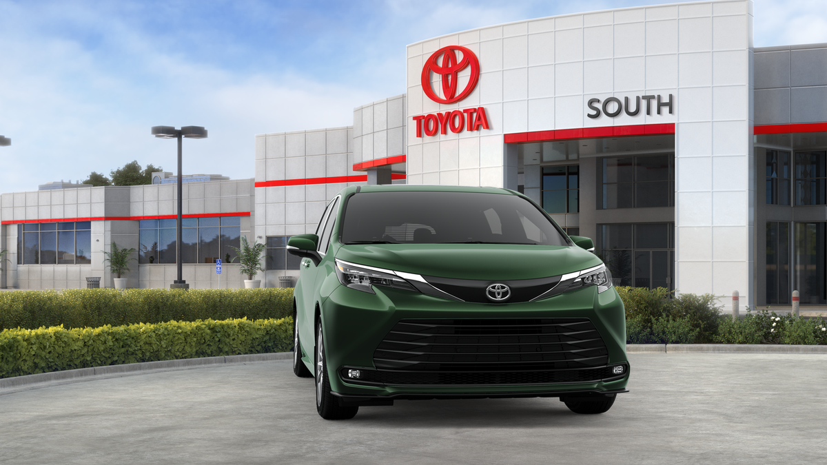 2026 Toyota Sienna XLE 7 Passenger